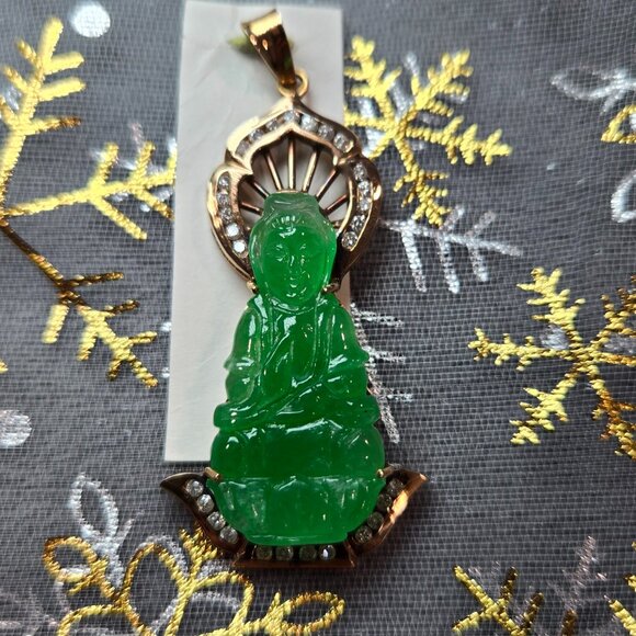 Goddess of Compassion Jade Pendant – 18K Gold & Diamond Accent - Picture 1 of 11
